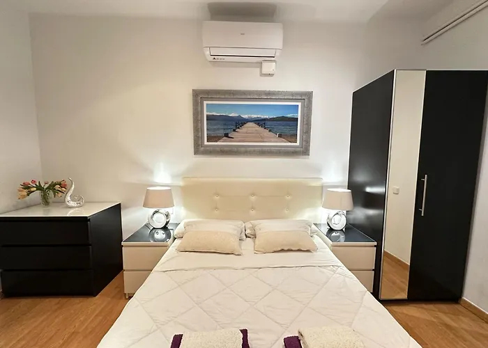 Mallor فندق مبيت وإفطار *